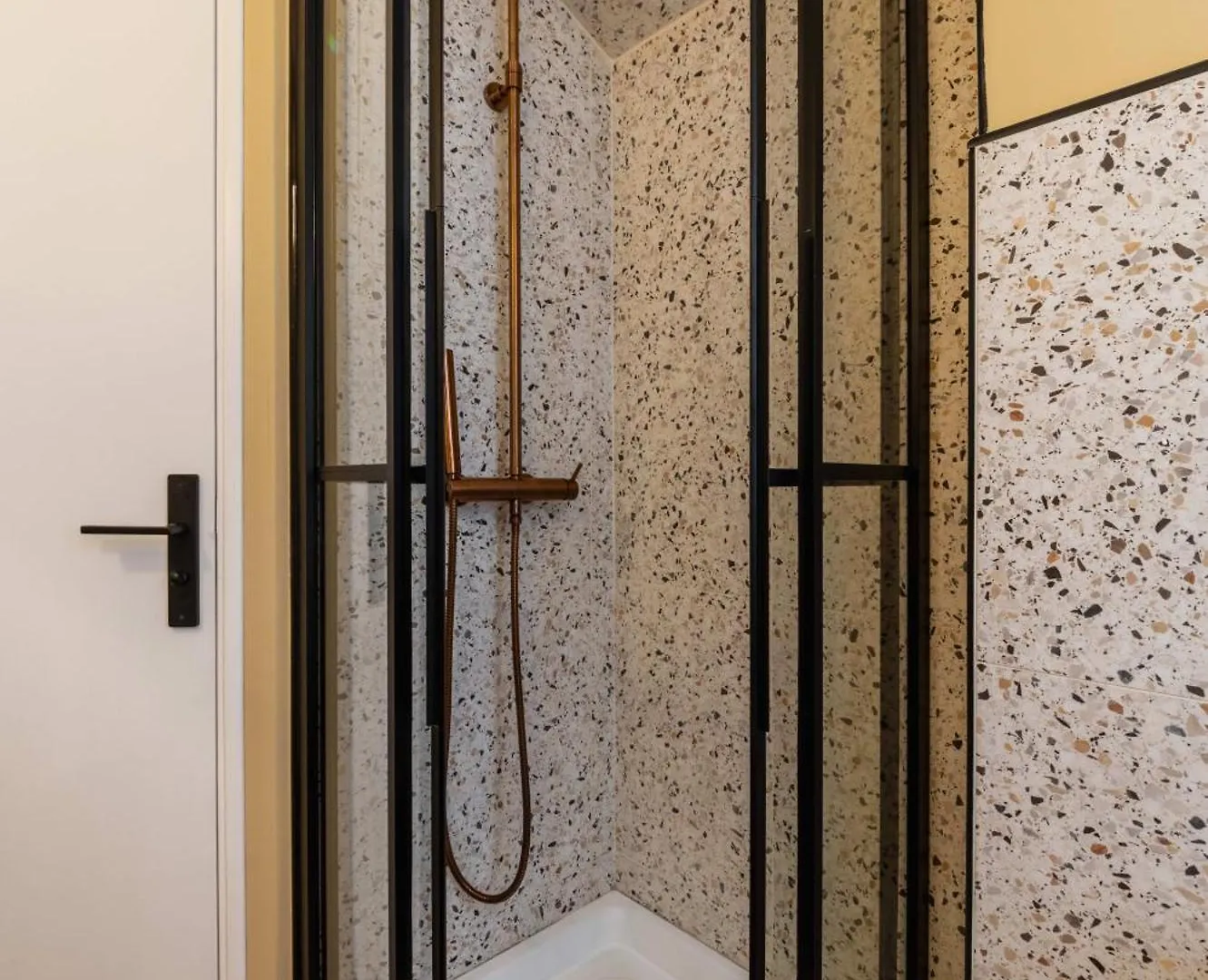 Grand Studio Refait A Neuf Paris 16 - 4P Apartamento